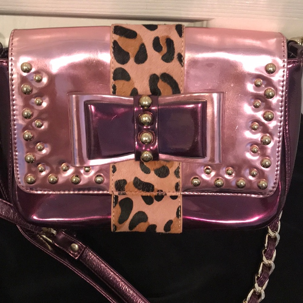 Sharif 1827 original shiny magenta crossbody